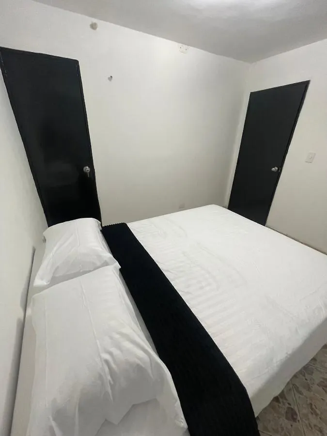 מדיין Hotel De Leon Estadio