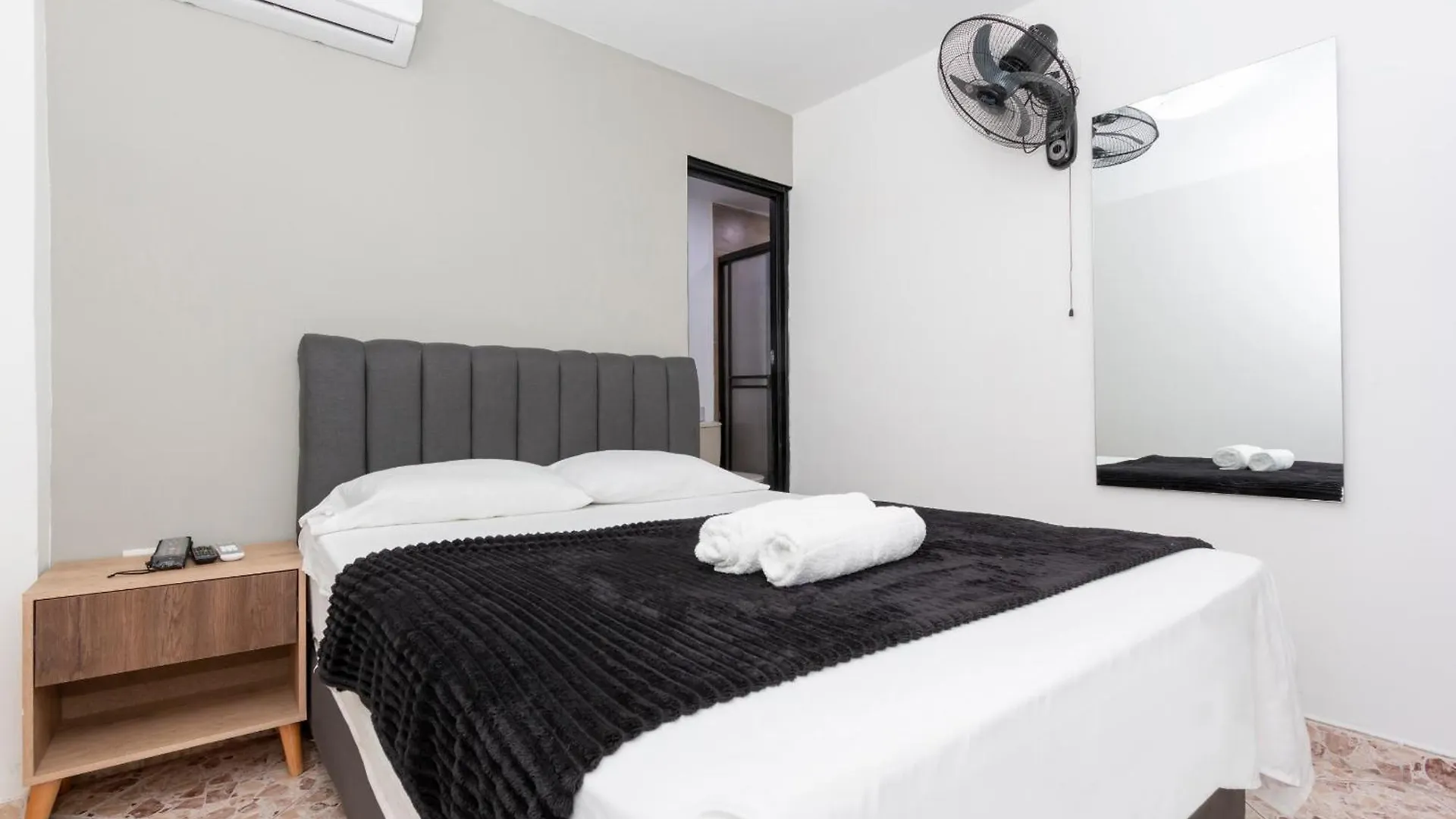 מדיין Hotel De Leon Estadio