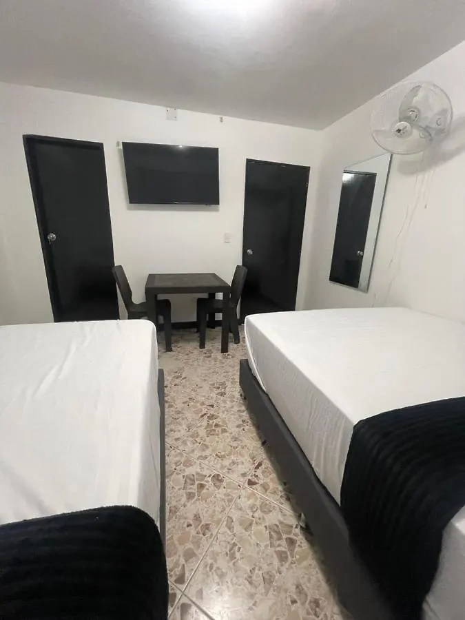 מדיין Hotel De Leon Estadio