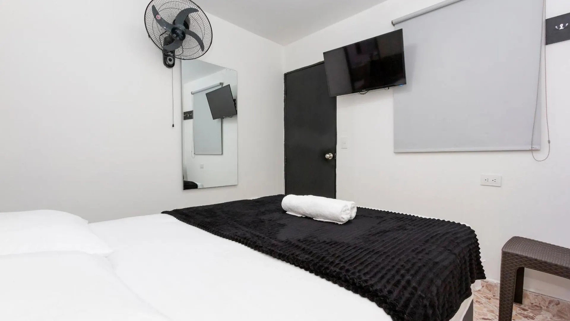 מדיין Hotel De Leon Estadio