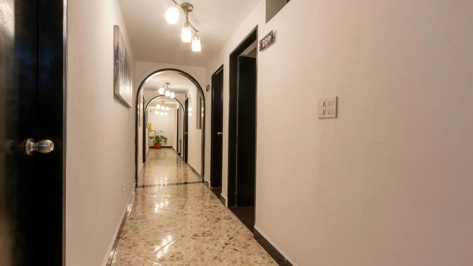 Hotel De Leon Estadio Medellín