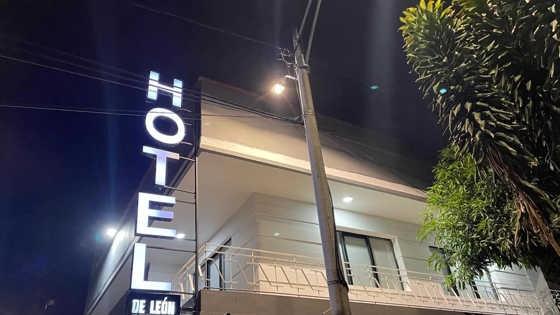 Hotel De Leon Estadio Medellín